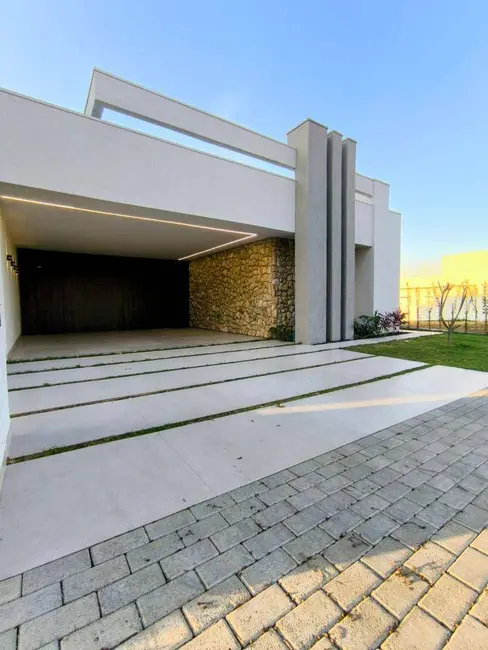 Foto 2 de Casa de Condomínio com 3 quartos à venda, 360m2 em Condomínio Terras Alpha Anápolis, Anapolis - GO