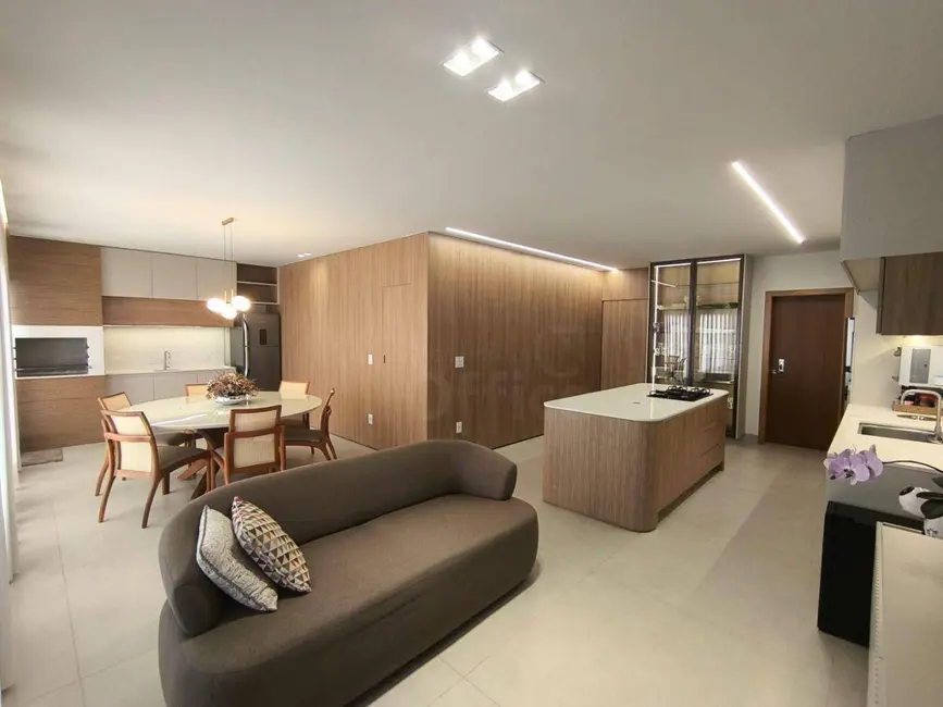 Foto 9 de Casa de Condomínio com 3 quartos à venda, 360m2 em Condomínio Terras Alpha Anápolis, Anapolis - GO