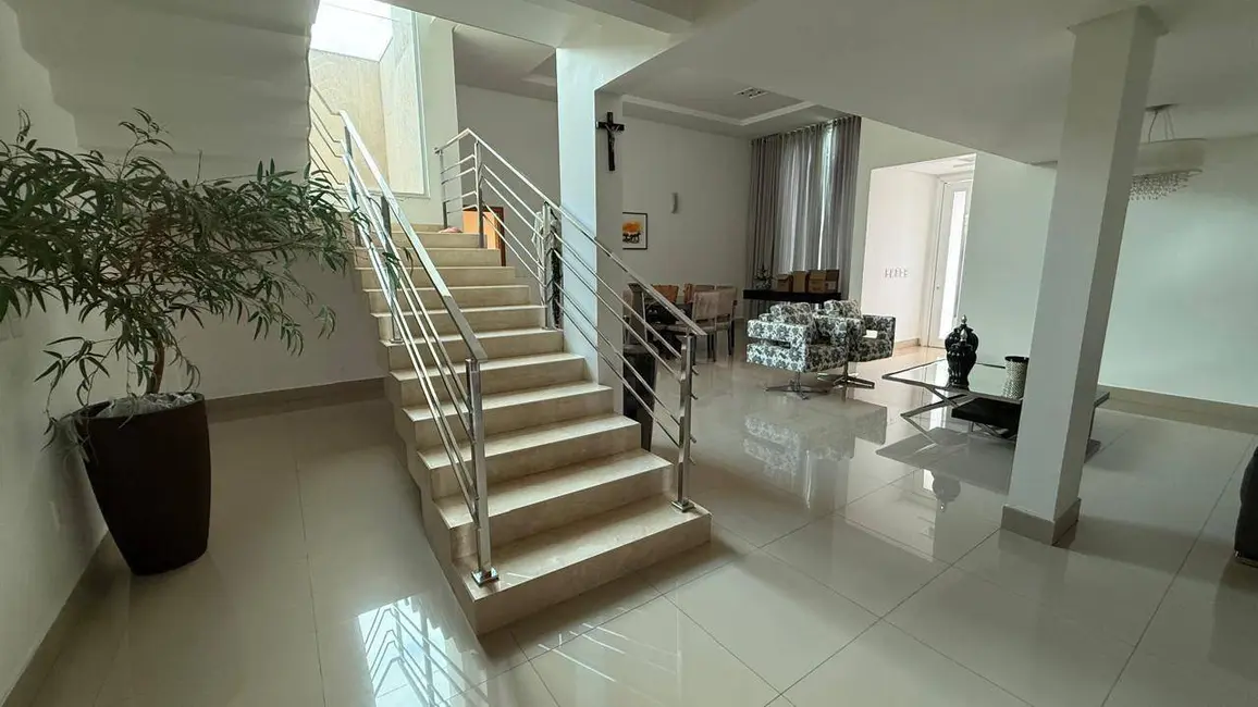 Sobrado com 4 quartos à venda, 419m2 em Anápolis City, Anapolis - GO - imagem 6 Foto 6 de Sobrado com 4 quartos à venda, 419m2 em Anápolis City, Anapolis - GO