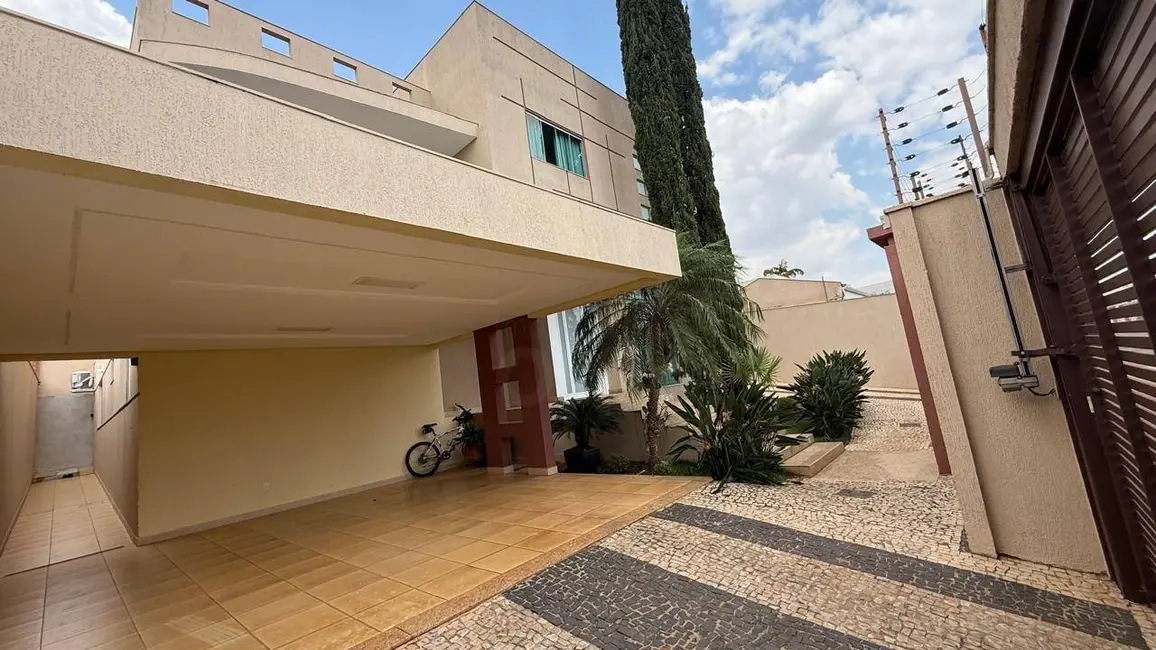 Sobrado com 4 quartos à venda, 419m2 em Anápolis City, Anapolis - GO - imagem 2 Foto 2 de Sobrado com 4 quartos à venda, 419m2 em Anápolis City, Anapolis - GO