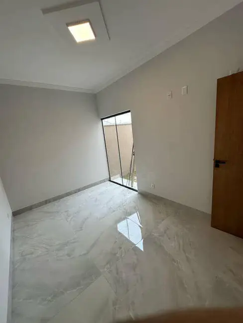 Casa com 3 quartos à venda, 250m2 em Jardim Arco Verde, Anapolis - GO - imagem 2 Foto 2 de Casa com 3 quartos à venda, 250m2 em Jardim Arco Verde, Anapolis - GO