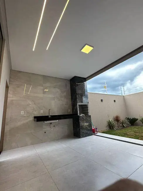 Casa com 3 quartos à venda, 250m2 em Jardim Arco Verde, Anapolis - GO - imagem 1 Foto 1 de Casa com 3 quartos à venda, 250m2 em Jardim Arco Verde, Anapolis - GO