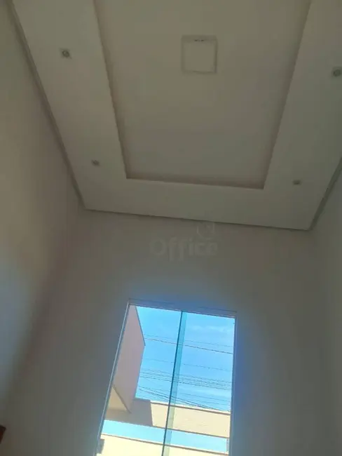 Casa com 3 quartos à venda, 150m2 em Residencial Flor do Cerrado, Anapolis - GO - imagem 4 Foto 4 de Casa com 3 quartos à venda, 150m2 em Residencial Flor do Cerrado, Anapolis - GO