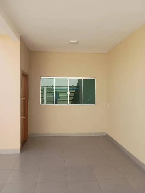 Casa com 3 quartos à venda, 150m2 em Residencial Flor do Cerrado, Anapolis - GO - imagem 1 Foto 1 de Casa com 3 quartos à venda, 150m2 em Residencial Flor do Cerrado, Anapolis - GO