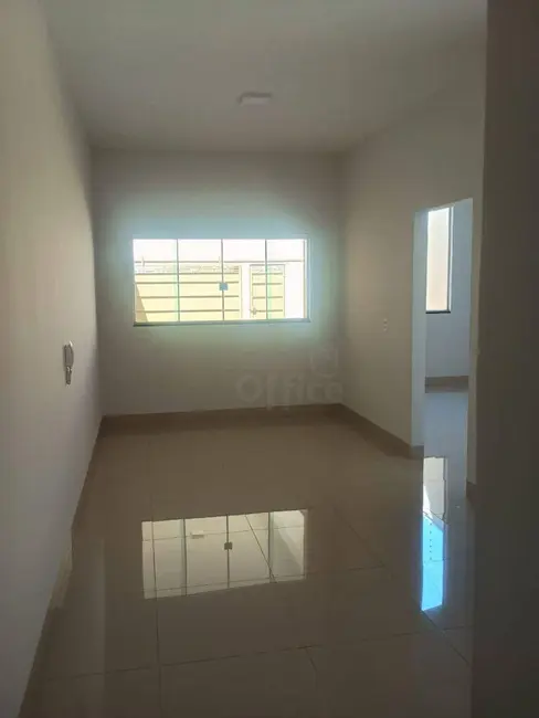 Casa com 3 quartos à venda, 150m2 em Residencial Flor do Cerrado, Anapolis - GO - imagem 5 Foto 5 de Casa com 3 quartos à venda, 150m2 em Residencial Flor do Cerrado, Anapolis - GO