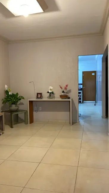 Foto 3 de Casa com 3 quartos à venda, 200m2 em Residencial Vale do Sol, Anapolis - GO