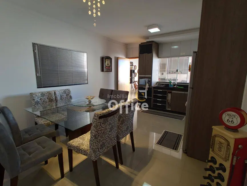 Foto 8 de Casa com 3 quartos à venda, 300m2 em Parque Brasília 2ª Etapa, Anapolis - GO