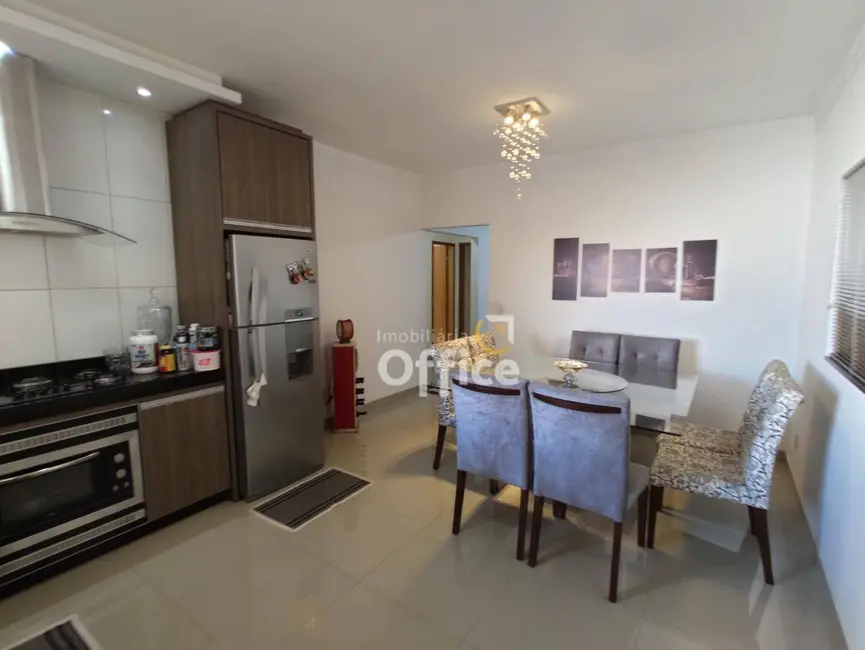 Foto 6 de Casa com 3 quartos à venda, 300m2 em Parque Brasília 2ª Etapa, Anapolis - GO