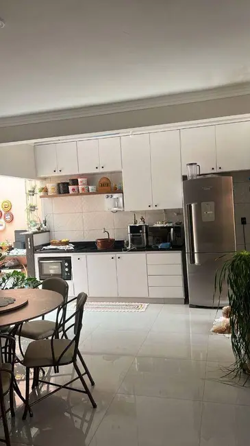 Casa com 3 quartos à venda, 180m2 em Eldorado, Anapolis - GO - imagem 8 Foto 8 de Casa com 3 quartos à venda, 180m2 em Eldorado, Anapolis - GO