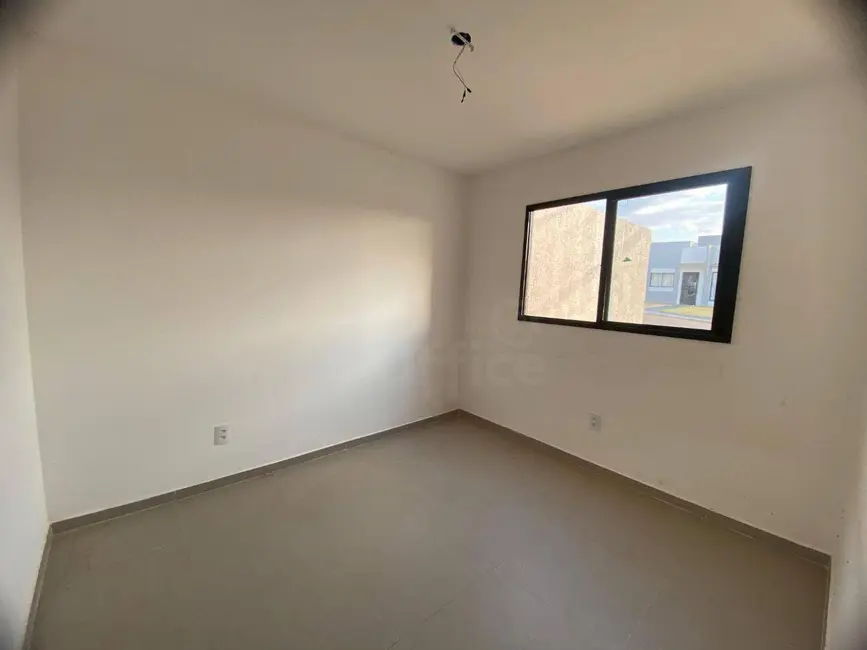 Foto 2 de Casa de Condomínio com 2 quartos à venda, 200m2 em Residencial Itatiaia, Anapolis - GO