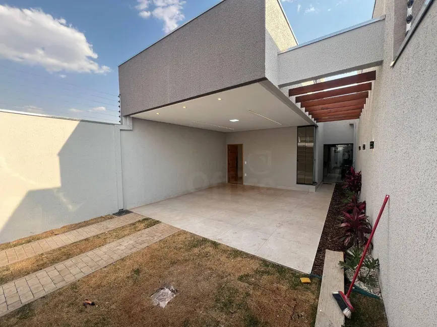 Foto 2 de Casa com 3 quartos à venda, 150m2 em Anapolis - GO