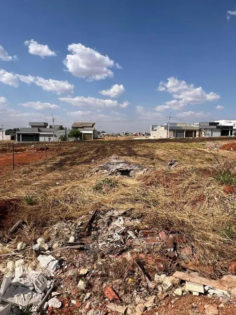 Foto 2 de Terreno / Lote à venda, 300m2 em Anapolis - GO