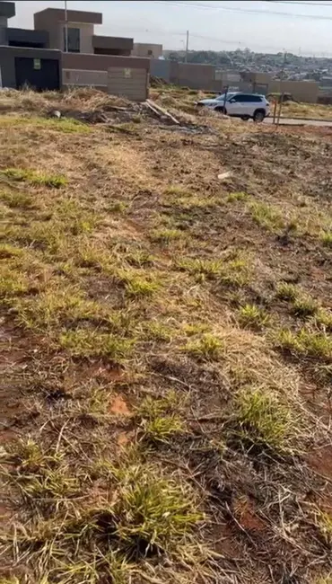 Foto 3 de Terreno / Lote à venda, 300m2 em Anapolis - GO