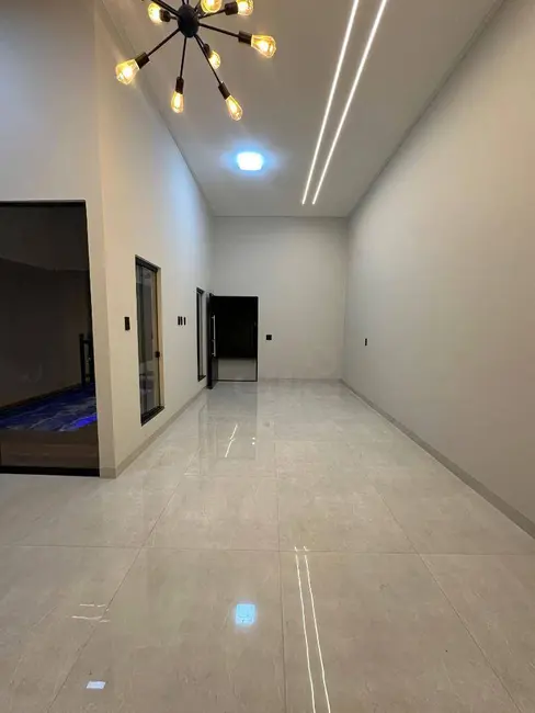 Casa com 3 quartos à venda, 211m2 em Anapolis - GO - imagem 8 Foto 8 de Casa com 3 quartos à venda, 211m2 em Anapolis - GO