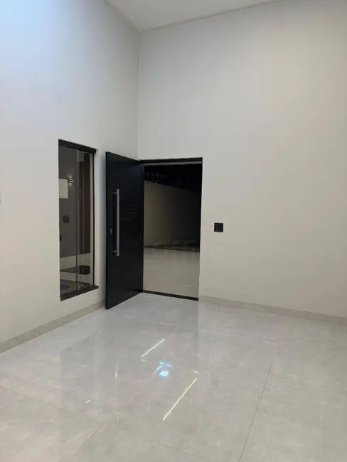 Casa com 3 quartos à venda, 211m2 em Anapolis - GO - imagem 4 Foto 4 de Casa com 3 quartos à venda, 211m2 em Anapolis - GO