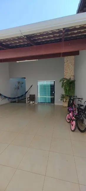 Casa com 3 quartos à venda, 205m2 em Jardim Itália, Anapolis - GO - imagem 2 Foto 2 de Casa com 3 quartos à venda, 205m2 em Jardim Itália, Anapolis - GO