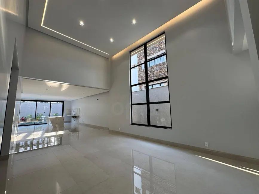 Foto 2 de Casa de Condomínio com 4 quartos à venda, 490m2 em Residencial Anaville, Anapolis - GO