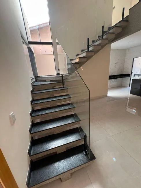 Foto 6 de Sobrado com 3 quartos à venda, 150m2 em Parque Brasília, Anapolis - GO