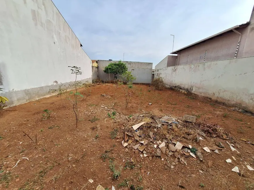 Foto 1 de Terreno / Lote à venda, 300m2 em Parque dos Pirineus, Anapolis - GO