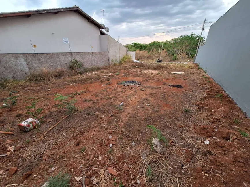Foto 3 de Terreno / Lote à venda, 300m2 em Gran Ville, Anapolis - GO