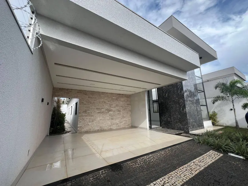 Casa com 4 quartos à venda, 390m2 em Anápolis City, Anapolis - GO - imagem 1 Foto 1 de Casa com 4 quartos à venda, 390m2 em Anápolis City, Anapolis - GO