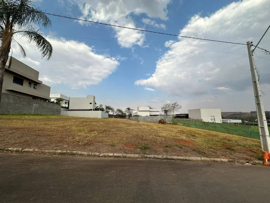 Foto 1 de Terreno / Lote à venda, 490m2 em Residencial Anaville, Anapolis - GO