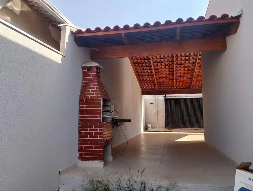 Casa com 3 quartos à venda, 300m2 em Vila Norte, Anapolis - GO - imagem 1 Foto 1 de Casa com 3 quartos à venda, 300m2 em Vila Norte, Anapolis - GO