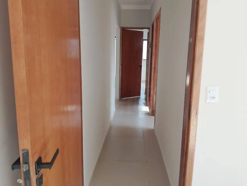 Casa com 3 quartos à venda, 300m2 em Vila Norte, Anapolis - GO - imagem 9 Foto 9 de Casa com 3 quartos à venda, 300m2 em Vila Norte, Anapolis - GO