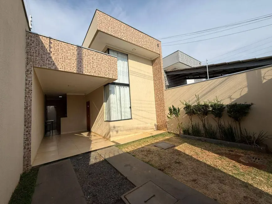 Casa com 3 quartos à venda, 150m2 em Parque Brasília, Anapolis - GO - imagem 2 Foto 2 de Casa com 3 quartos à venda, 150m2 em Parque Brasília, Anapolis - GO