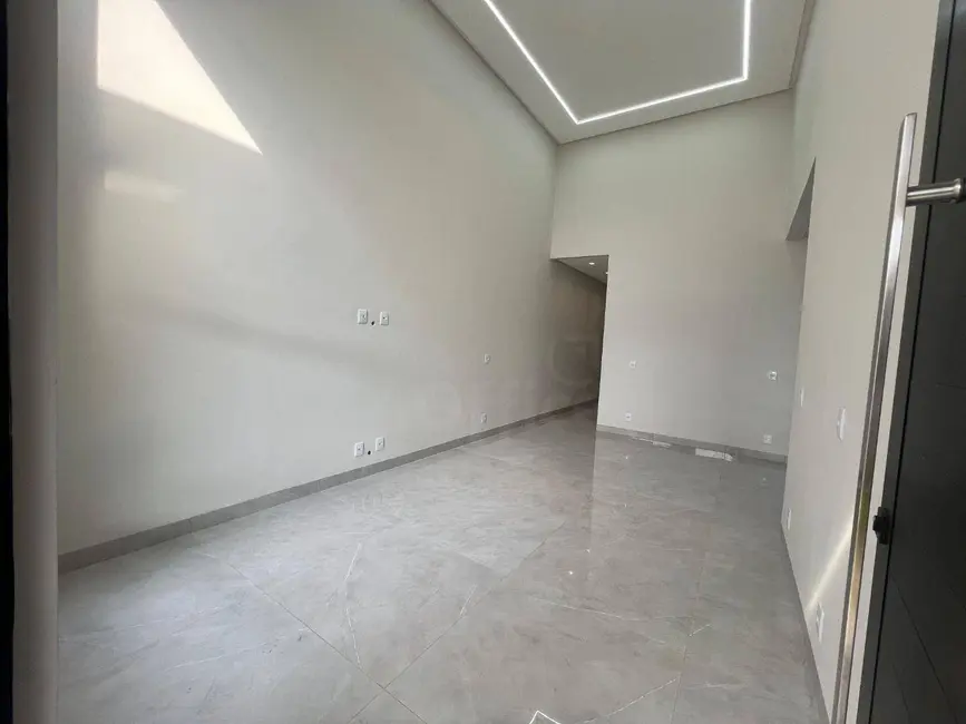 Foto 3 de Casa com 3 quartos à venda, 150m2 em Residencial Cerejeiras, Anapolis - GO