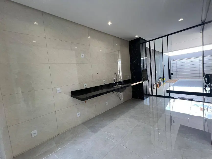 Foto 4 de Casa com 3 quartos à venda, 150m2 em Residencial Cerejeiras, Anapolis - GO