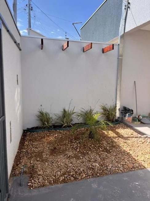 Casa com 3 quartos à venda, 150m2 em Vila Norte, Anapolis - GO - imagem 2 Foto 2 de Casa com 3 quartos à venda, 150m2 em Vila Norte, Anapolis - GO