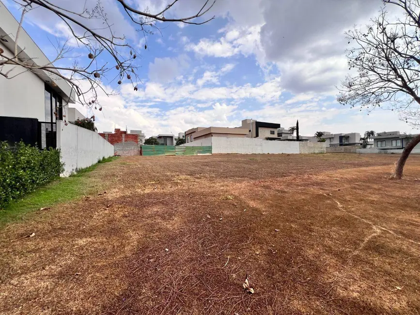 Foto 1 de Terreno / Lote à venda, 460m2 em Anapolis - GO