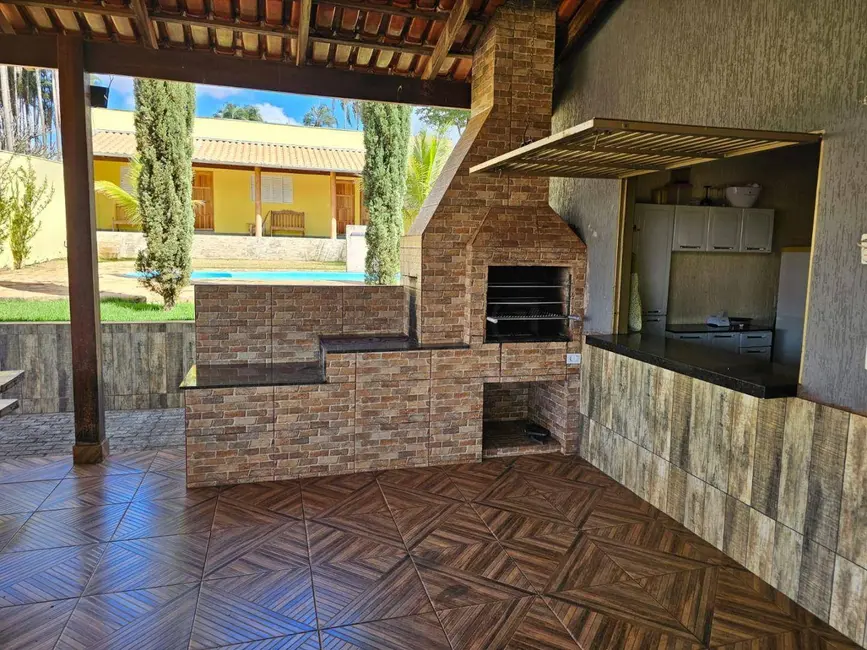 Foto 2 de Chácara com 4 quartos à venda, 6000m2 em Campo Limpo De Goias - GO