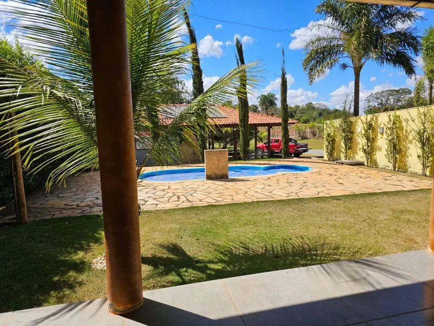 Foto 3 de Chácara com 4 quartos à venda, 6000m2 em Campo Limpo De Goias - GO