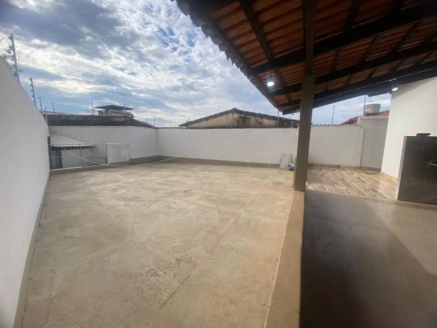 Foto 8 de Casa com 3 quartos à venda, 343m2 em Anapolis - GO