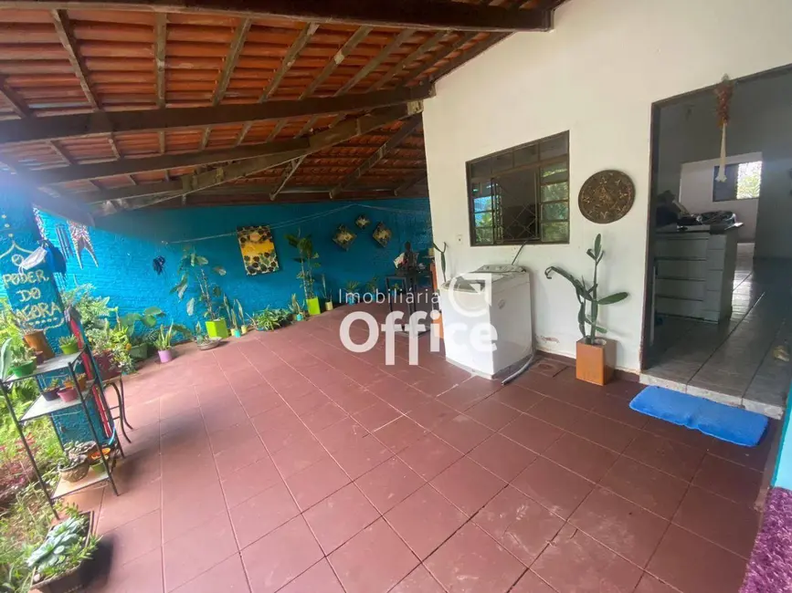 Foto 4 de Casa com 3 quartos à venda, 360m2 em Jardim Europa, Anapolis - GO