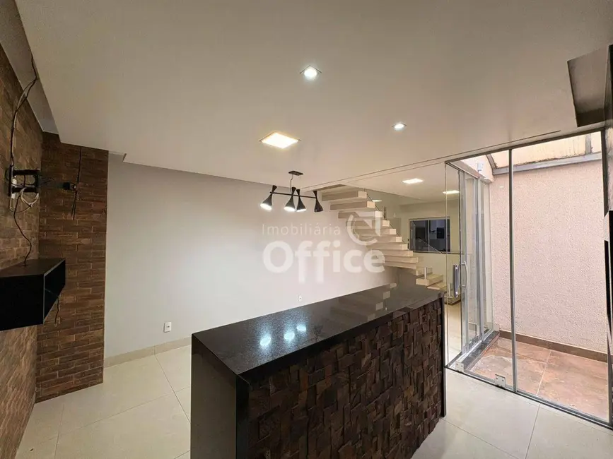 Foto 2 de Casa com 4 quartos à venda, 200m2 em Parque Brasília 2ª Etapa, Anapolis - GO