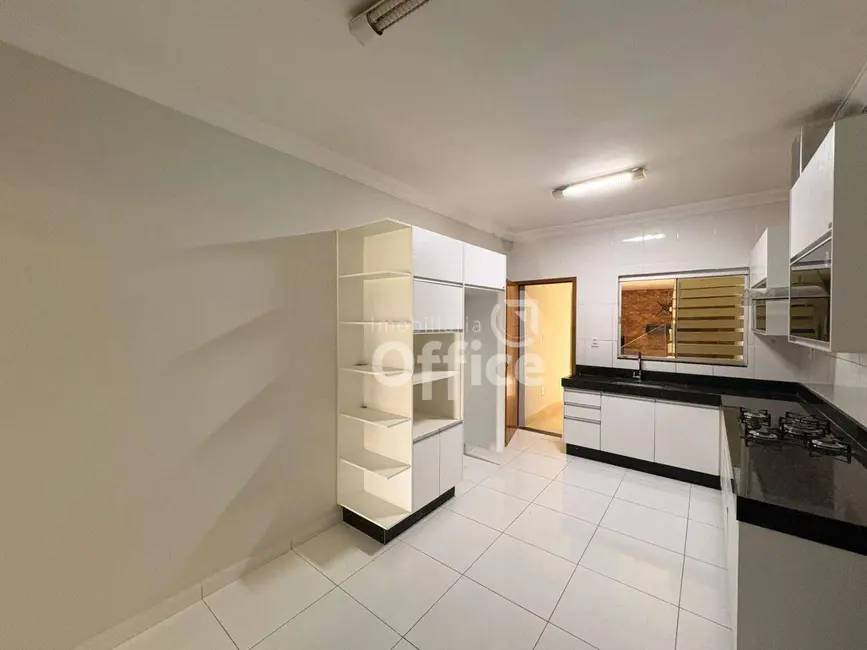 Foto 5 de Casa com 4 quartos à venda, 200m2 em Parque Brasília 2ª Etapa, Anapolis - GO