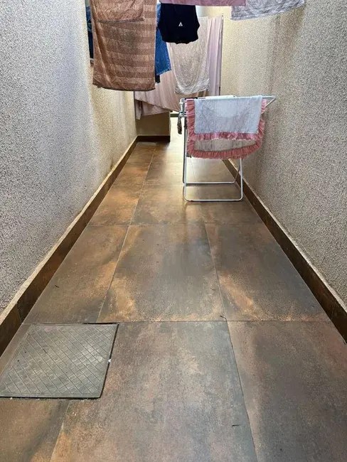 Casa com 4 quartos à venda, 200m2 em Parque Brasília 2ª Etapa, Anapolis - GO - imagem 3 Foto 3 de Casa com 4 quartos à venda, 200m2 em Parque Brasília 2ª Etapa, Anapolis - GO