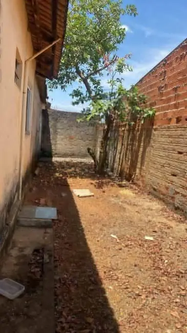 Casa com 3 quartos à venda, 300m2 em Residencial Morada Nova, Anapolis - GO - imagem 2 Foto 2 de Casa com 3 quartos à venda, 300m2 em Residencial Morada Nova, Anapolis - GO