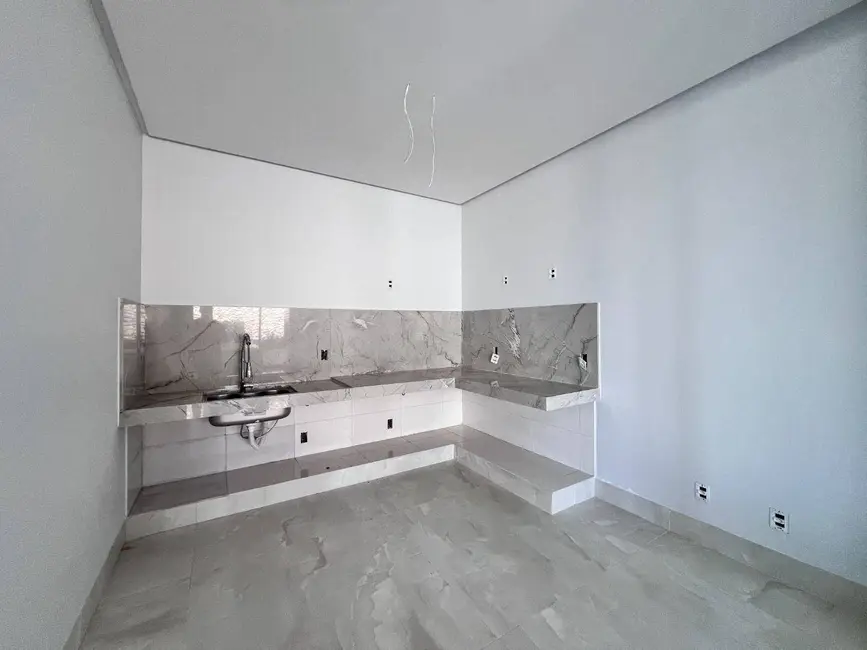 Sobrado com 4 quartos à venda, 457m2 em Anapolis - GO - imagem 7 Foto 7 de Sobrado com 4 quartos à venda, 457m2 em Anapolis - GO