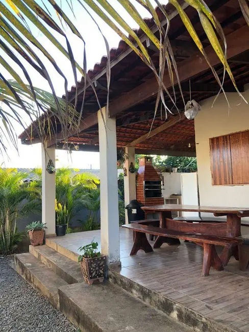 Foto 1 de Casa com 3 quartos à venda, 270m2 em Abadiania - GO