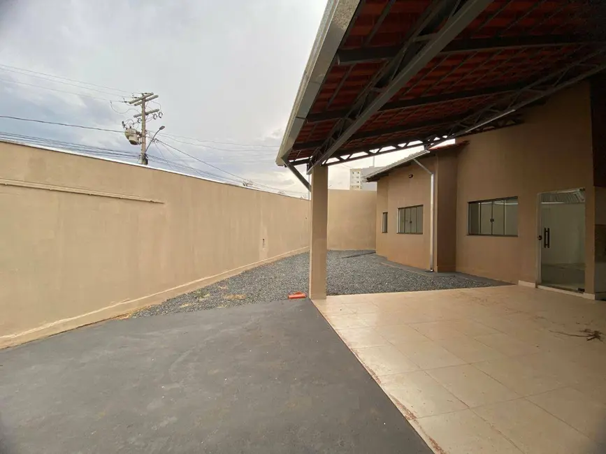 Foto 3 de Casa com 3 quartos à venda, 231m2 em Residencial Flor do Cerrado, Anapolis - GO