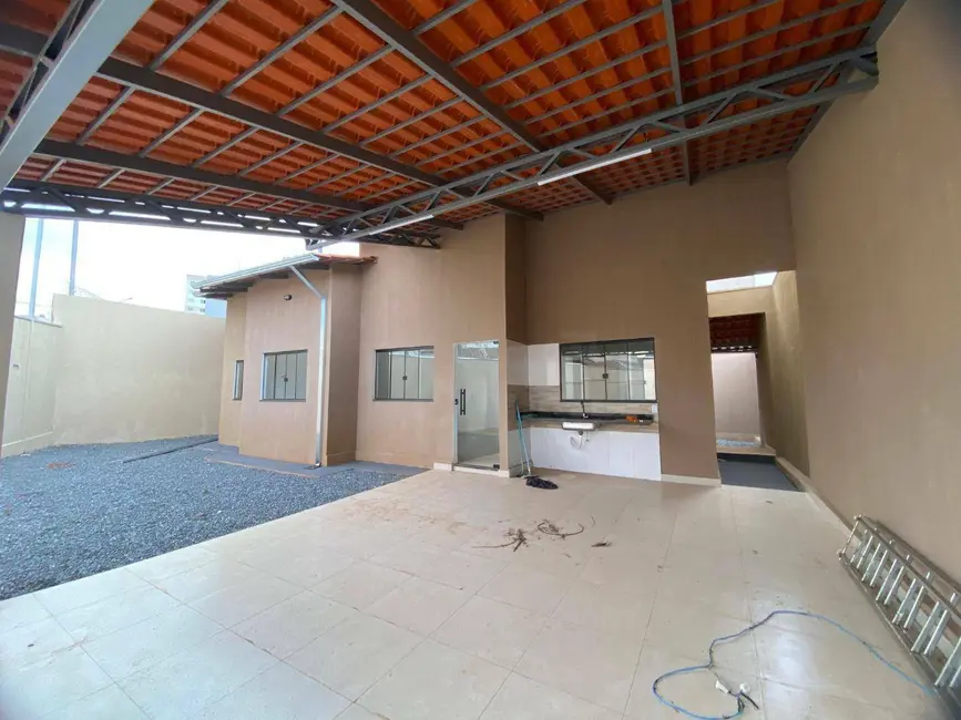 Foto 1 de Casa com 3 quartos à venda, 231m2 em Residencial Flor do Cerrado, Anapolis - GO
