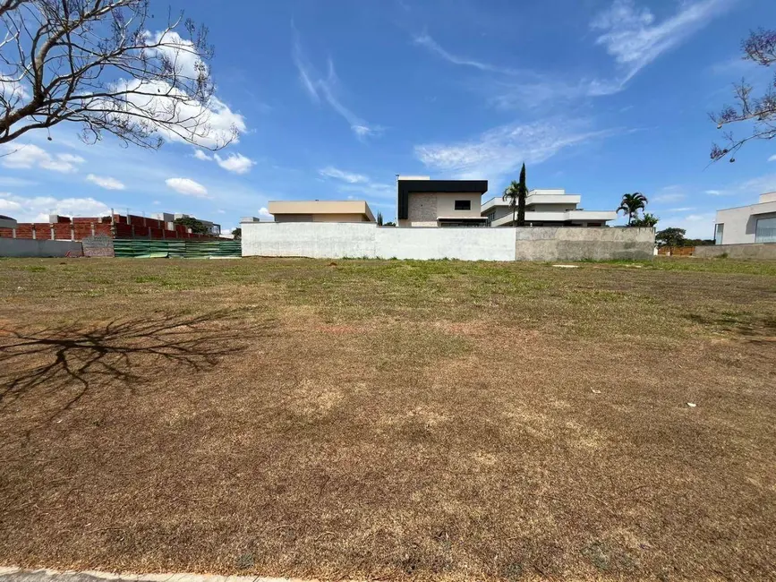 Terreno / Lote à venda, 450m2 em Residencial Alphaville, Anapolis - GO - imagem 1 Foto 1 de Terreno / Lote à venda, 450m2 em Residencial Alphaville, Anapolis - GO