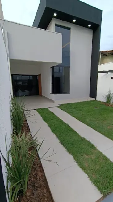 Casa com 3 quartos à venda, 150m2 em Residencial Vale do Sol, Anapolis - GO - imagem 1 Foto 1 de Casa com 3 quartos à venda, 150m2 em Residencial Vale do Sol, Anapolis - GO