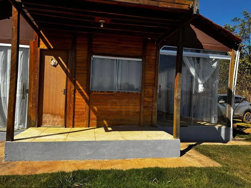 Sítio / Rancho com 2 quartos à venda, 500m2 em Centro, Alexania - GO - imagem 3 Foto 3 de Sítio / Rancho com 2 quartos à venda, 500m2 em Centro, Alexania - GO