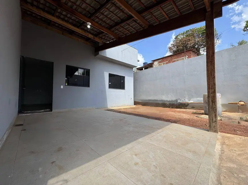 Foto 1 de Casa com 3 quartos à venda, 200m2 em Víviam Parque, Anapolis - GO