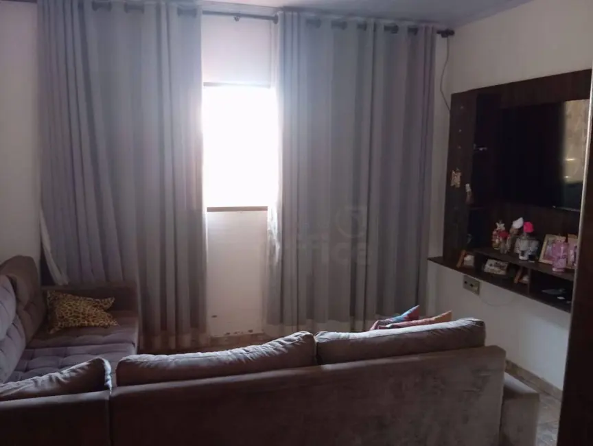 Casa com 3 quartos à venda, 420m2 em Santo André, Anapolis - GO - imagem 9 Foto 9 de Casa com 3 quartos à venda, 420m2 em Santo André, Anapolis - GO